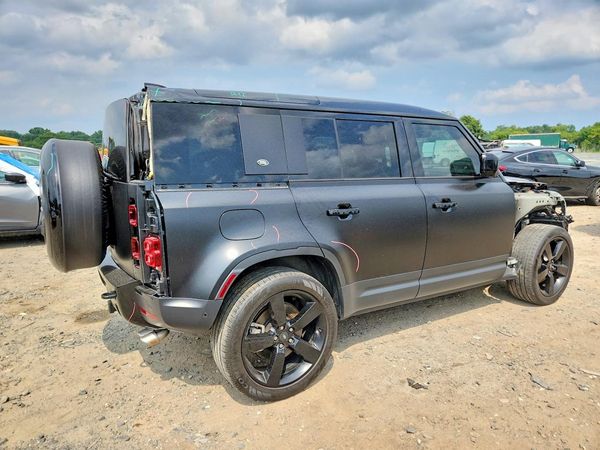 2024 LAND ROVER DEFENDER 110 SE