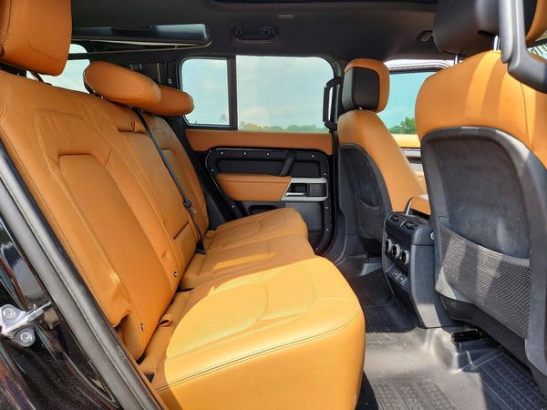 2024 LAND ROVER DEFENDER 110 SE