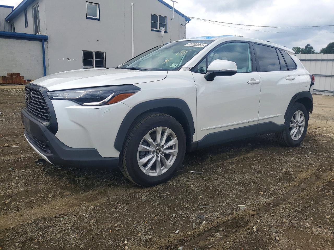 2022 TOYOTA COROLLA CROSS LE
