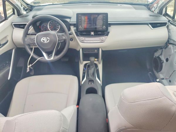 2022 TOYOTA COROLLA CROSS LE