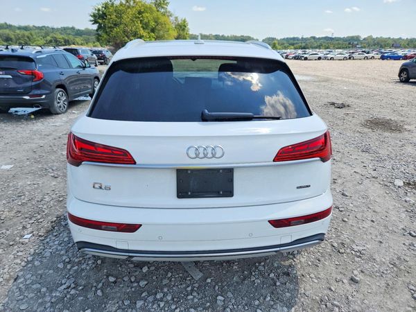 2021 AUDI Q5 quattro Premium