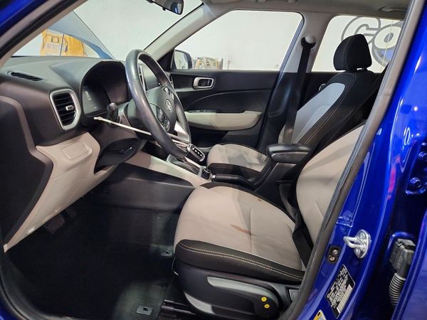 2025 HYUNDAI VENUE SEL, Limited
