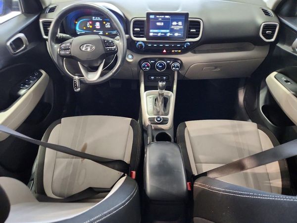 2025 HYUNDAI VENUE SEL, Limited