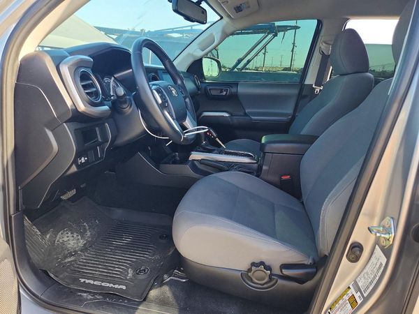 2017 TOYOTA TACOMA