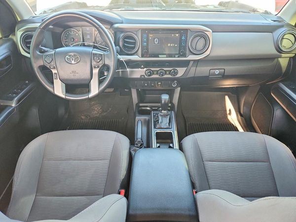 2017 TOYOTA TACOMA