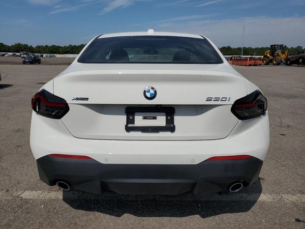 2025 BMW 230XI