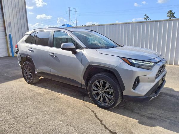 2024 TOYOTA RAV4 Limited