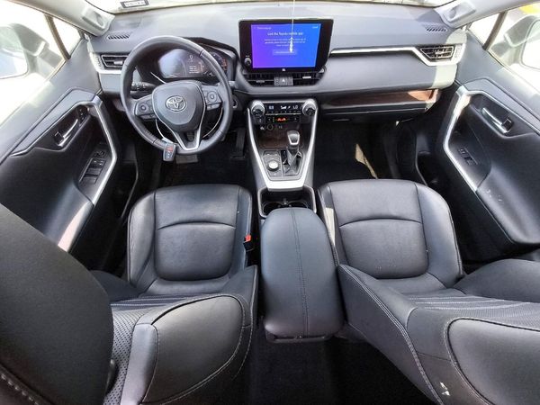 2024 TOYOTA RAV4 Limited