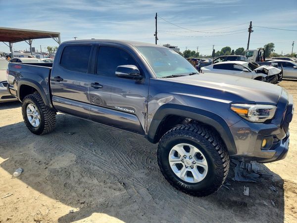 2020 TOYOTA TACOMA SR5