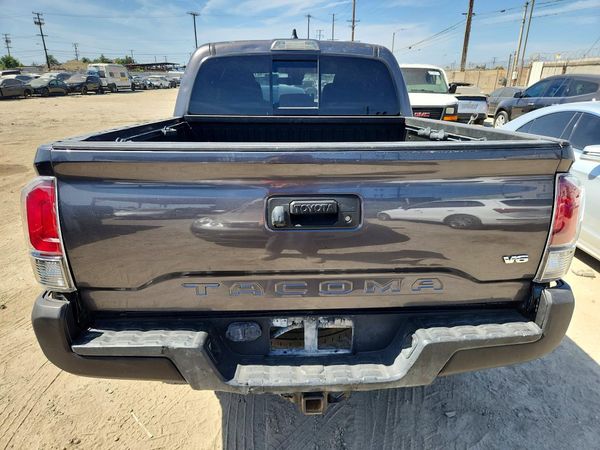 2020 TOYOTA TACOMA SR5