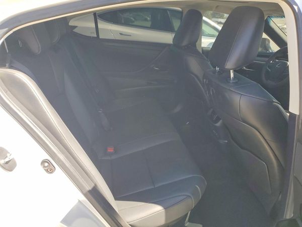 2025 LEXUS ES 300H 300h Premium