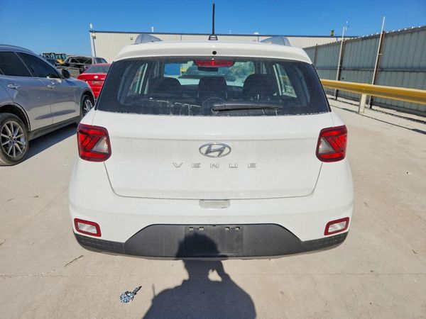 2026 HYUNDAI VENUE SEL, SEL w/ 2-Tone Roof