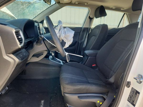2026 HYUNDAI VENUE SEL, SEL w/ 2-Tone Roof