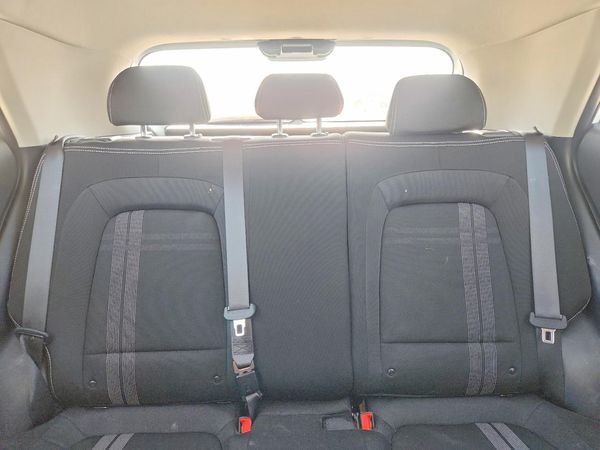 2026 HYUNDAI VENUE SEL, SEL w/ 2-Tone Roof