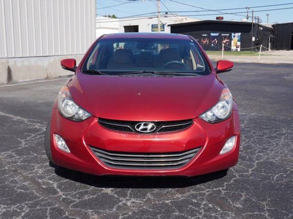2012 HYUNDAI ELANTRA