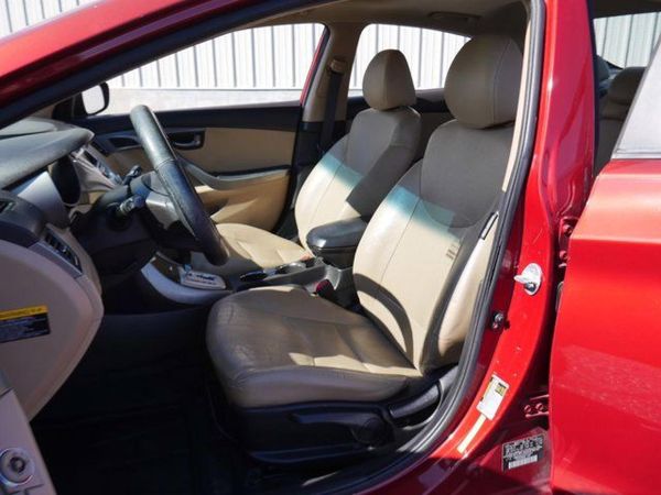 2012 HYUNDAI ELANTRA