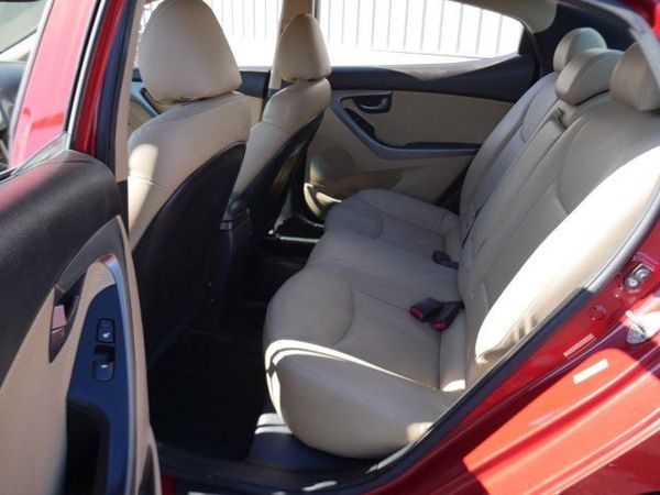 2012 HYUNDAI ELANTRA