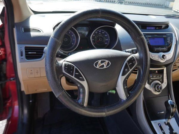 2012 HYUNDAI ELANTRA