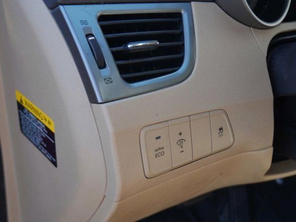 2012 HYUNDAI ELANTRA