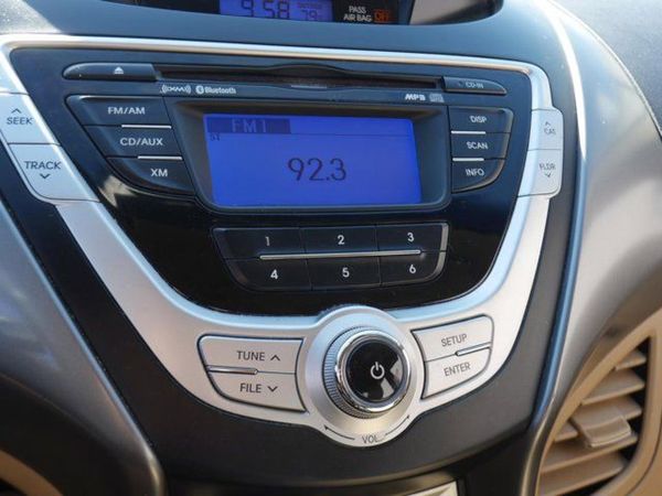 2012 HYUNDAI ELANTRA