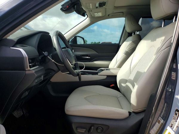 2024 TOYOTA GRAND HIGHLANDER