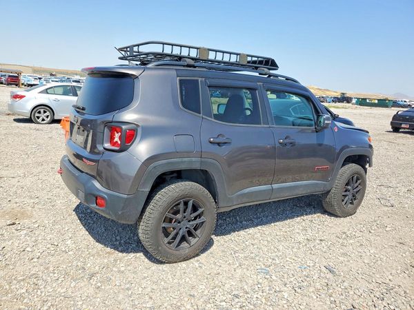 2016 JEEP RENEGADE TRAILHAWK 4X4