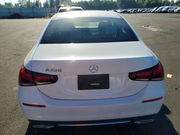 2021 MERCEDES-BENZ A A220