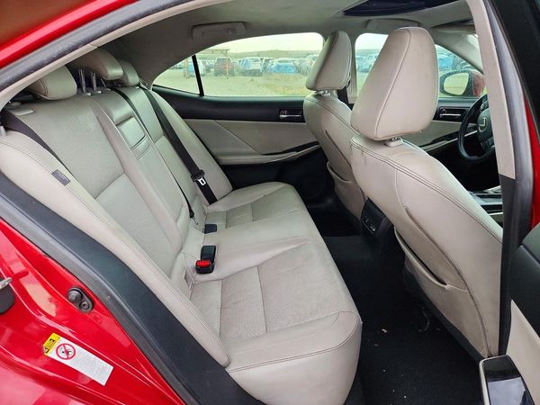 2015 LEXUS IS
