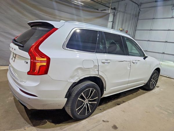 2020 VOLVO XC90 Momentum — PSRA