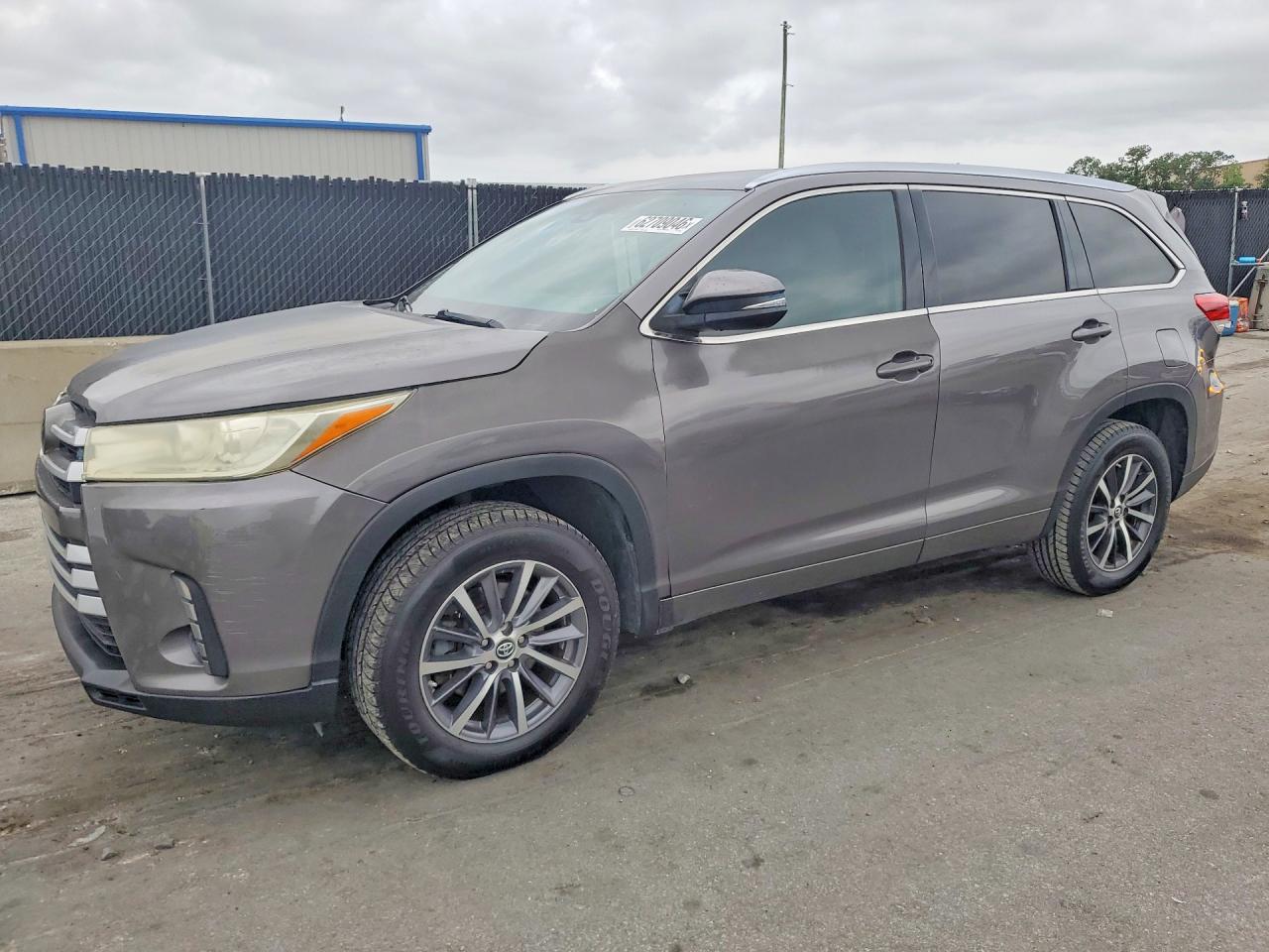2018 TOYOTA HIGHLANDER SE/XLE