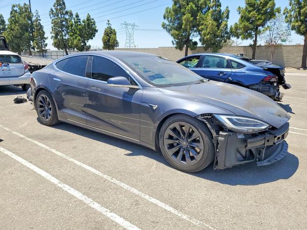 2020 TESLA MODEL S