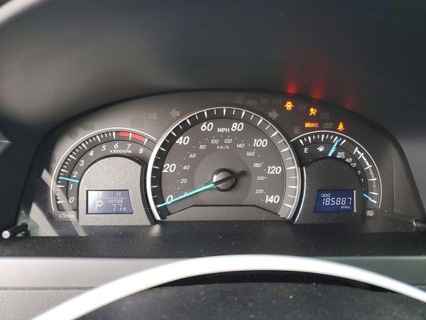 2014 TOYOTA CAMRY