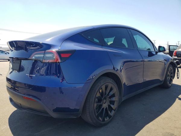 2022 TESLA MODEL Y