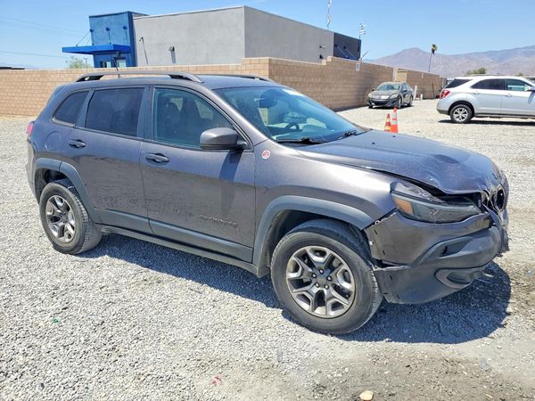 2019 JEEP CHEROKEE TRAILHAWK 4X4