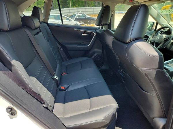 2022 TOYOTA RAV4 Limited