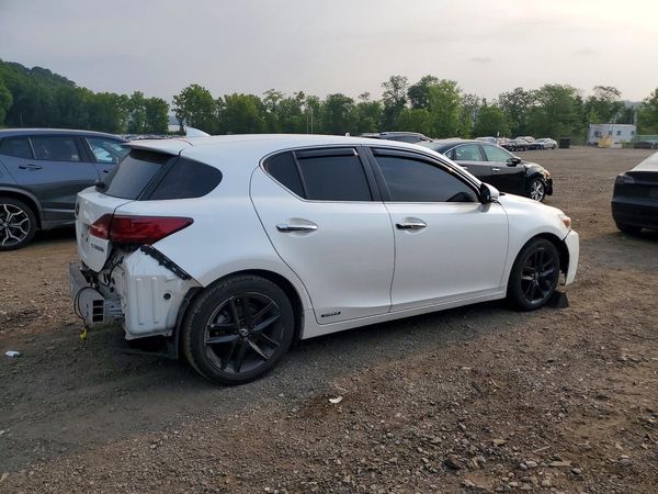 2016 LEXUS CT 200h