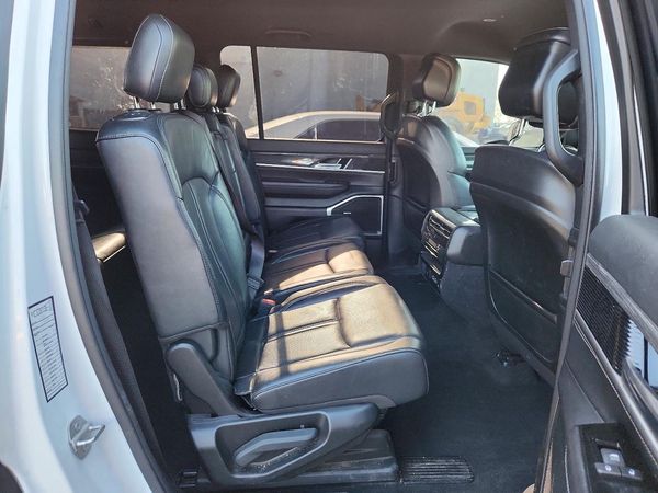 2022 JEEP WAGONEER