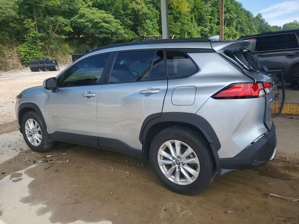 2023 TOYOTA COROLLA CROSS LE