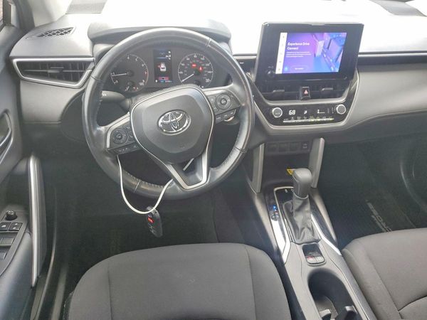 2023 TOYOTA COROLLA CROSS LE
