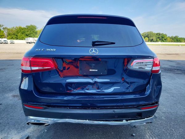 2018 MERCEDES-BENZ GLC GLC300
