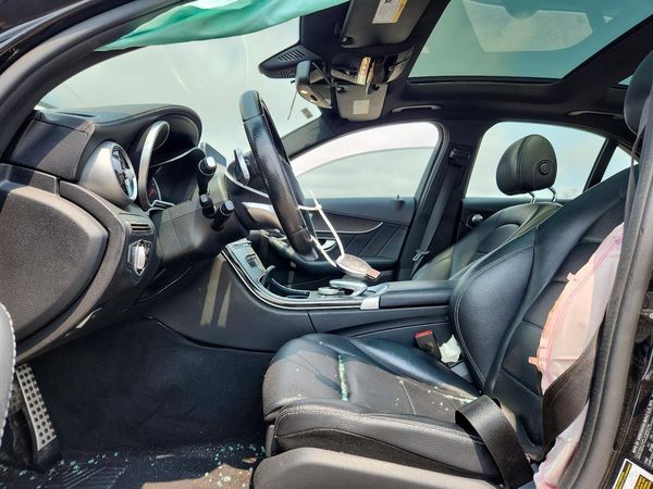 2016 MERCEDES-BENZ C C300-4M