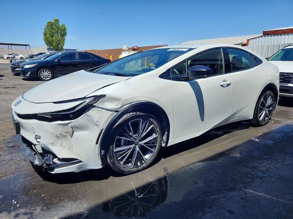 2025 TOYOTA PRIUS