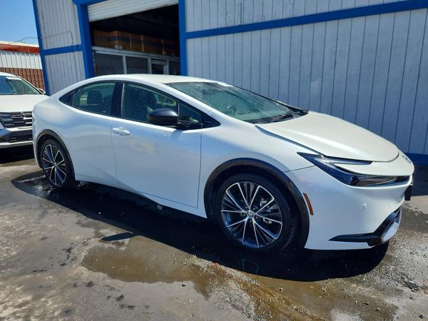 2025 TOYOTA PRIUS