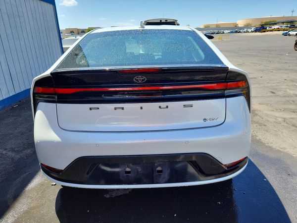 2025 TOYOTA PRIUS