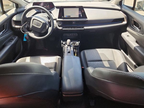 2025 TOYOTA PRIUS