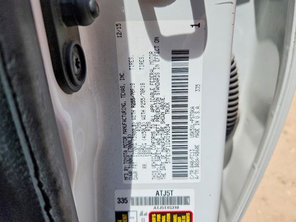 2016 TOYOTA TUNDRA SR5 — VINS