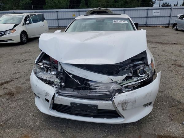 2015 LEXUS ES