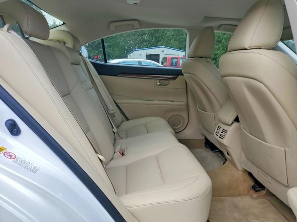 2015 LEXUS ES