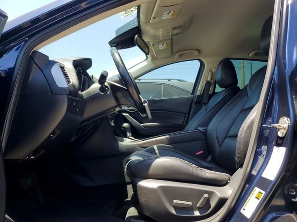 2017 MAZDA 3 Touring