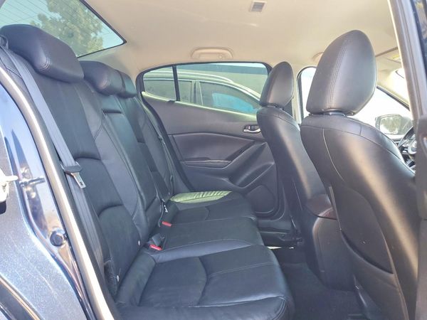 2017 MAZDA 3 Touring